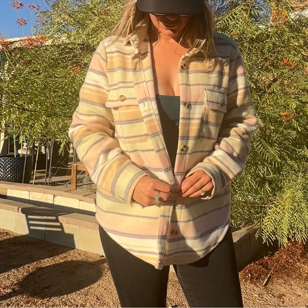 NWOT Billabong Stripped Fleece Flannel - Picture 9 of 14